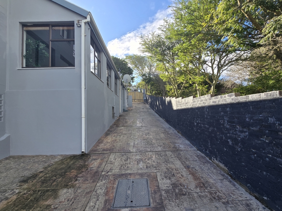 To Let 6 Bedroom Property for Rent in East Bank Eastern Cape